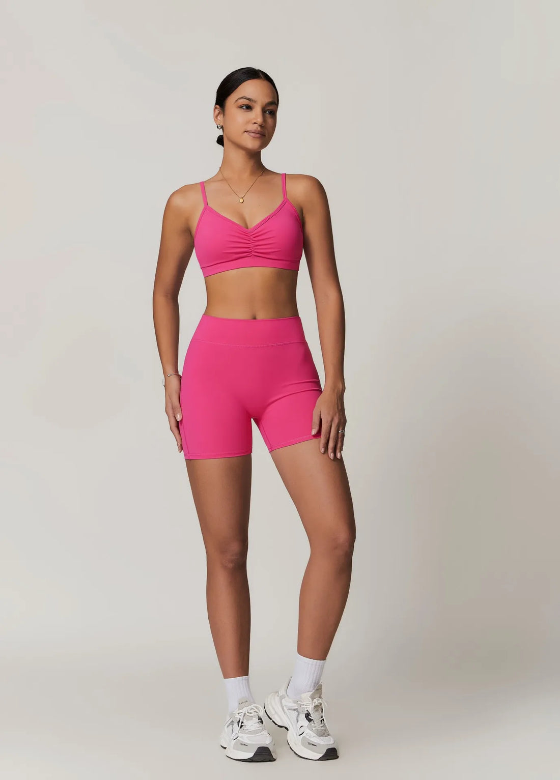 Short Fitness con Bolsillos - Rosa Fucsia